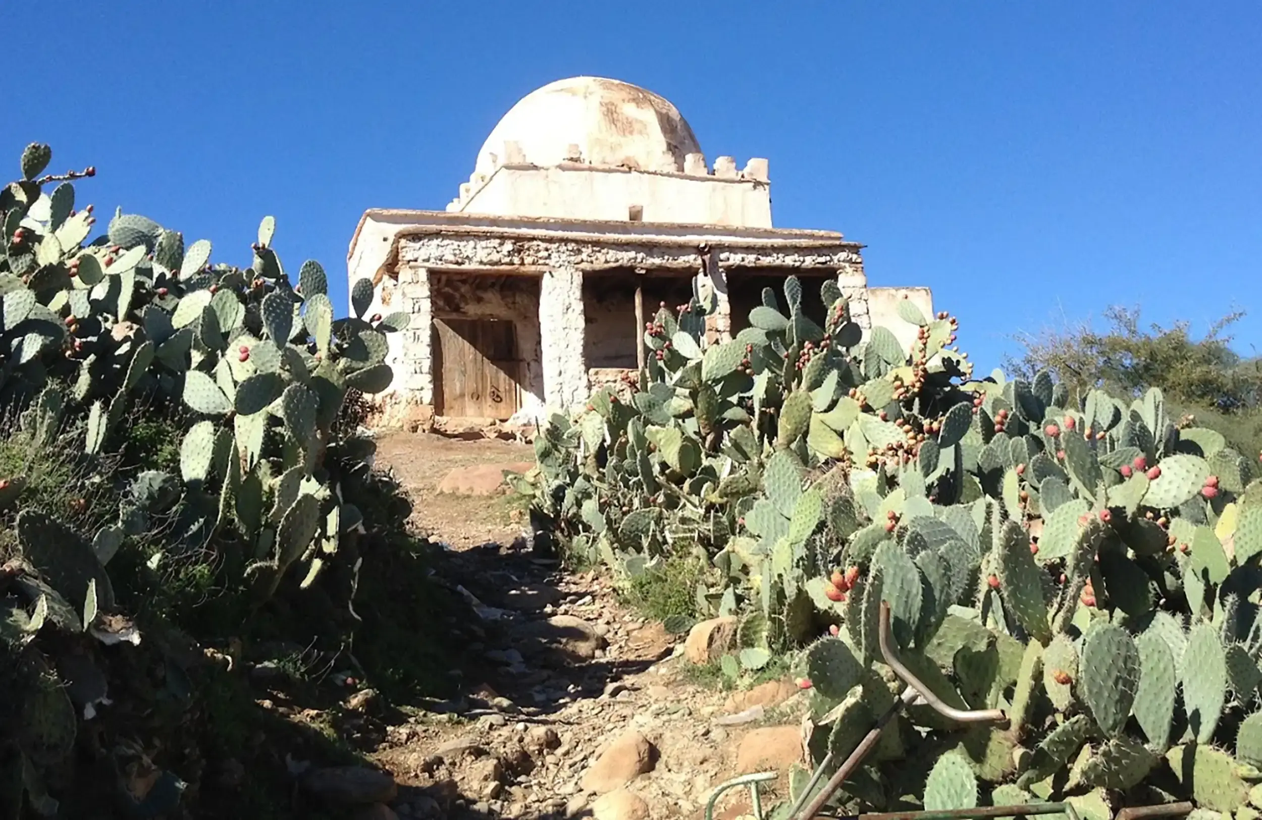 Meeting the locals in Amizmiz: a must-visit during your stay at our guesthouse in Marrakech